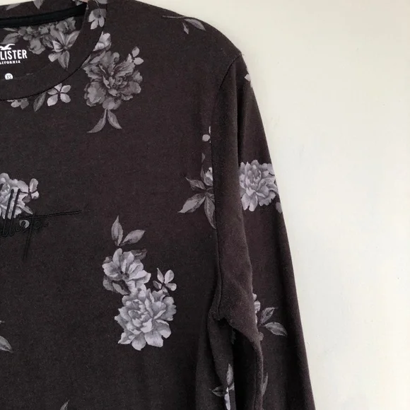 Long Sleeve Cotton Tee with Floral Design - Picture 6 of 16